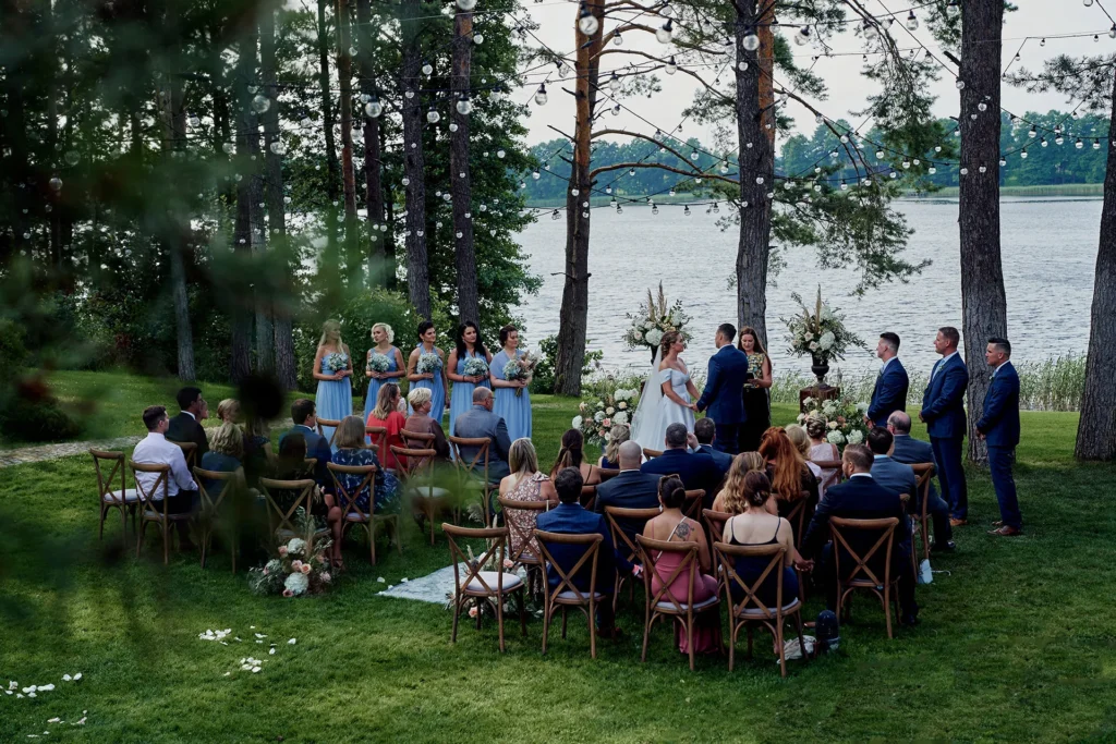 Margio kranto romantiška vestuvių vieta – profesionalaus fotografo darbas.