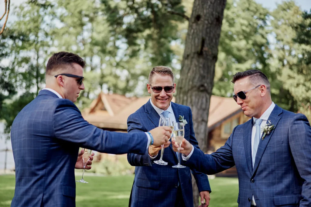 Vestuvių fotografo darbas – nuoširdžios pabrolių šypsenos.
